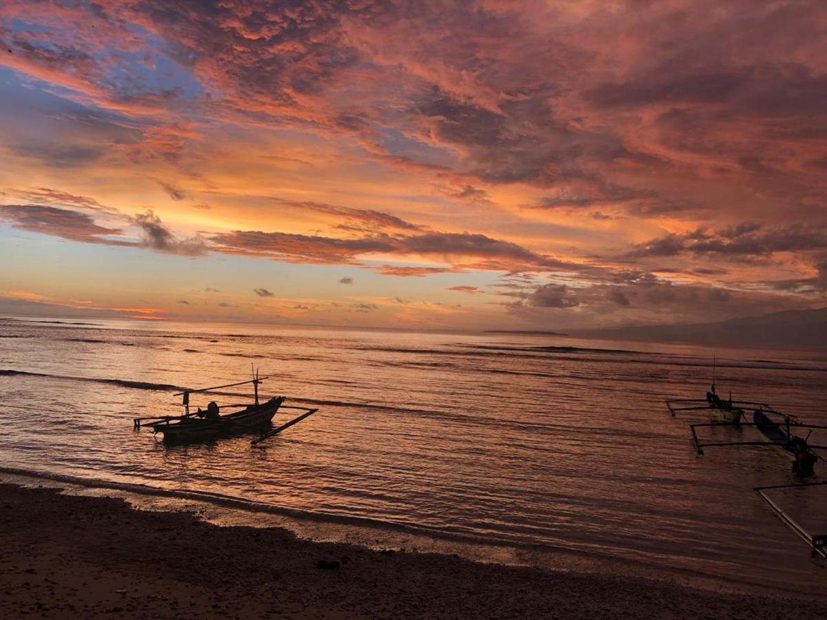 Kambuna Bungalow Krui Bagian luar foto