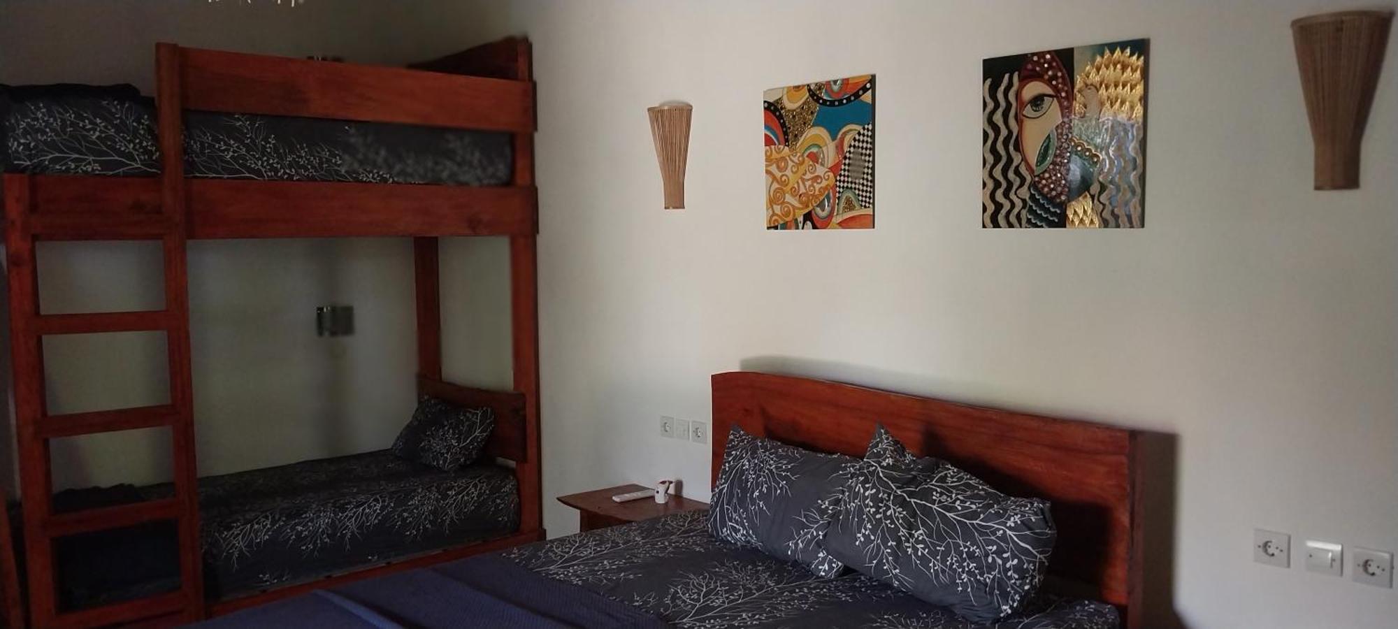 Kambuna Bungalow Krui Bagian luar foto