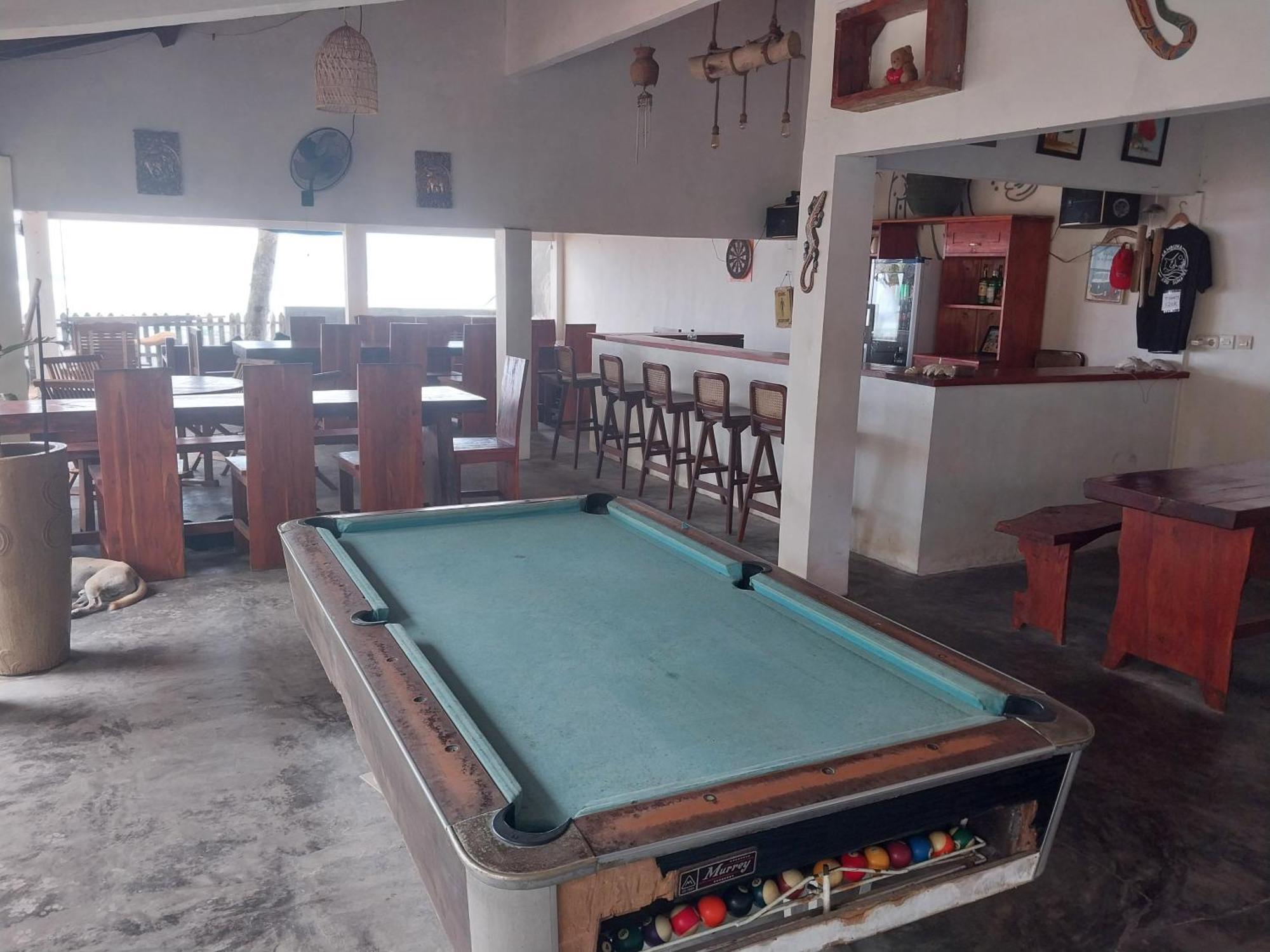 Kambuna Bungalow Krui Bagian luar foto