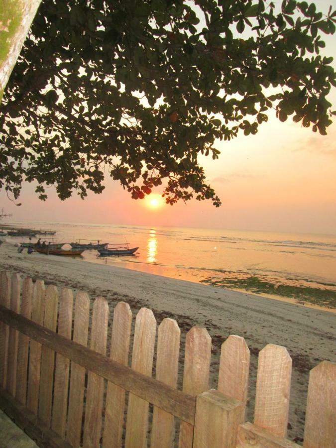 Kambuna Bungalow Krui Bagian luar foto